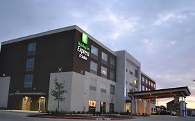Holiday Inn Express & Suites Mckinney - Frisco East By Ihg
